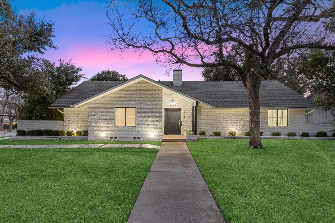 7222 Royal Lane Dallas TX 75230