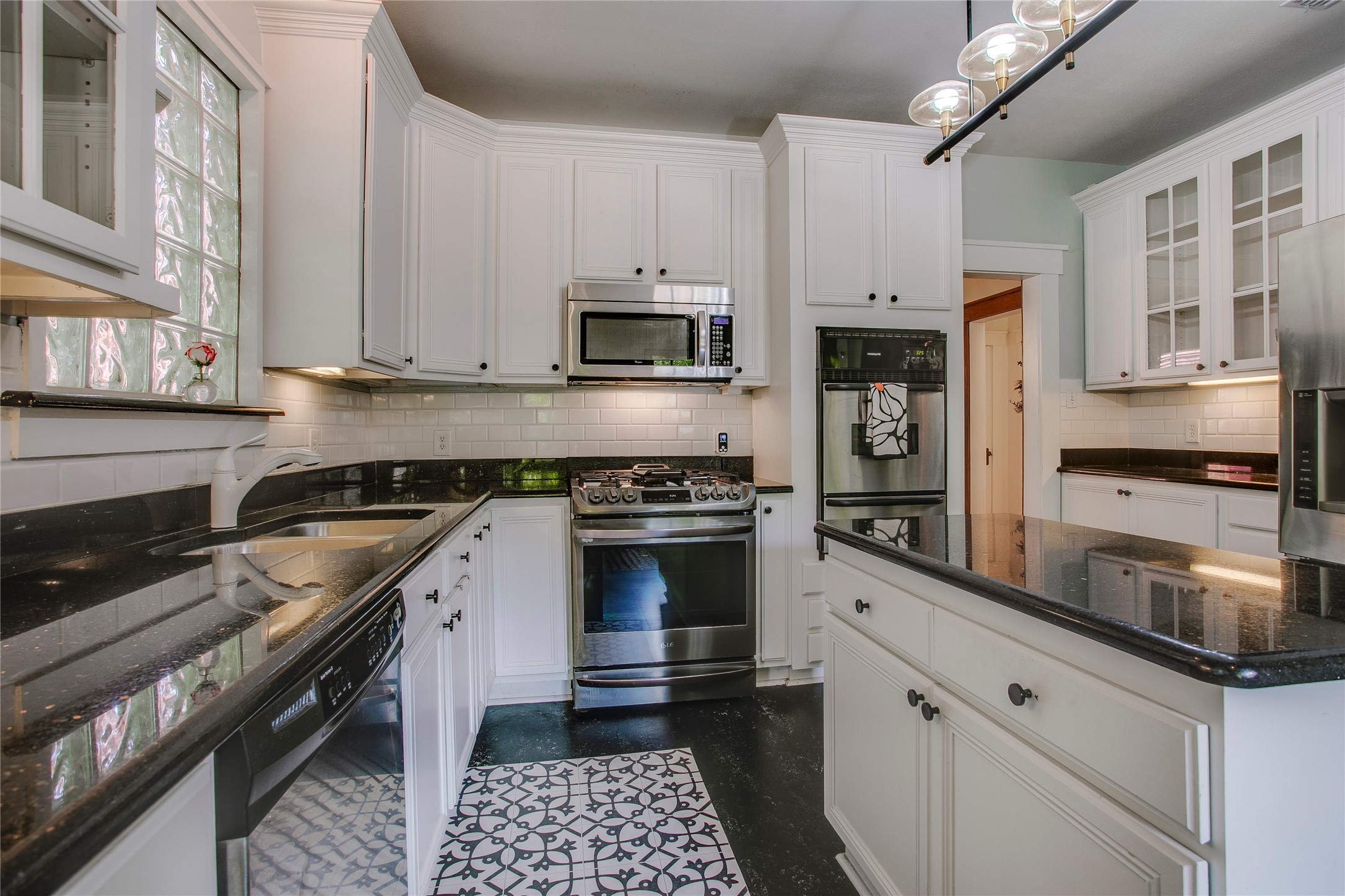 311 N Windomere Avenue Dallas TX 75208