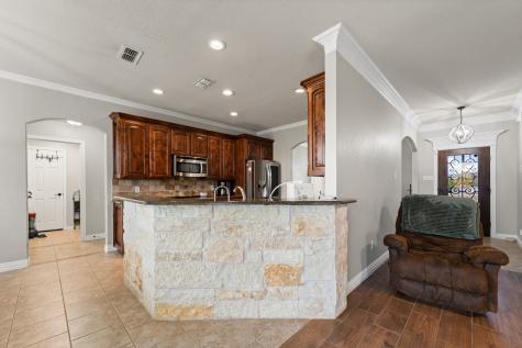 8121 Apollo Drive Joshua TX 76058