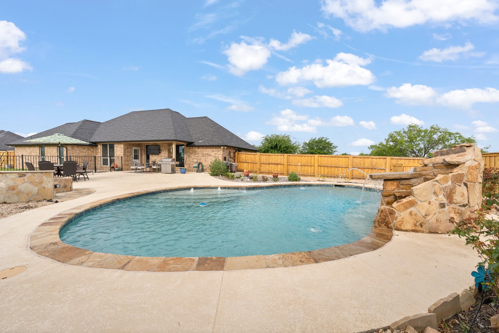 8121 Apollo Drive Joshua TX 76058