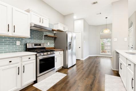 7305 Silverthorn Drive Rowlett TX 75089
