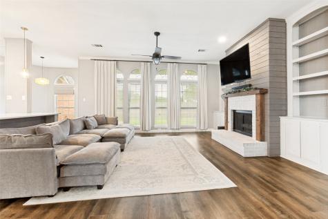 7305 Silverthorn Drive Rowlett TX 75089