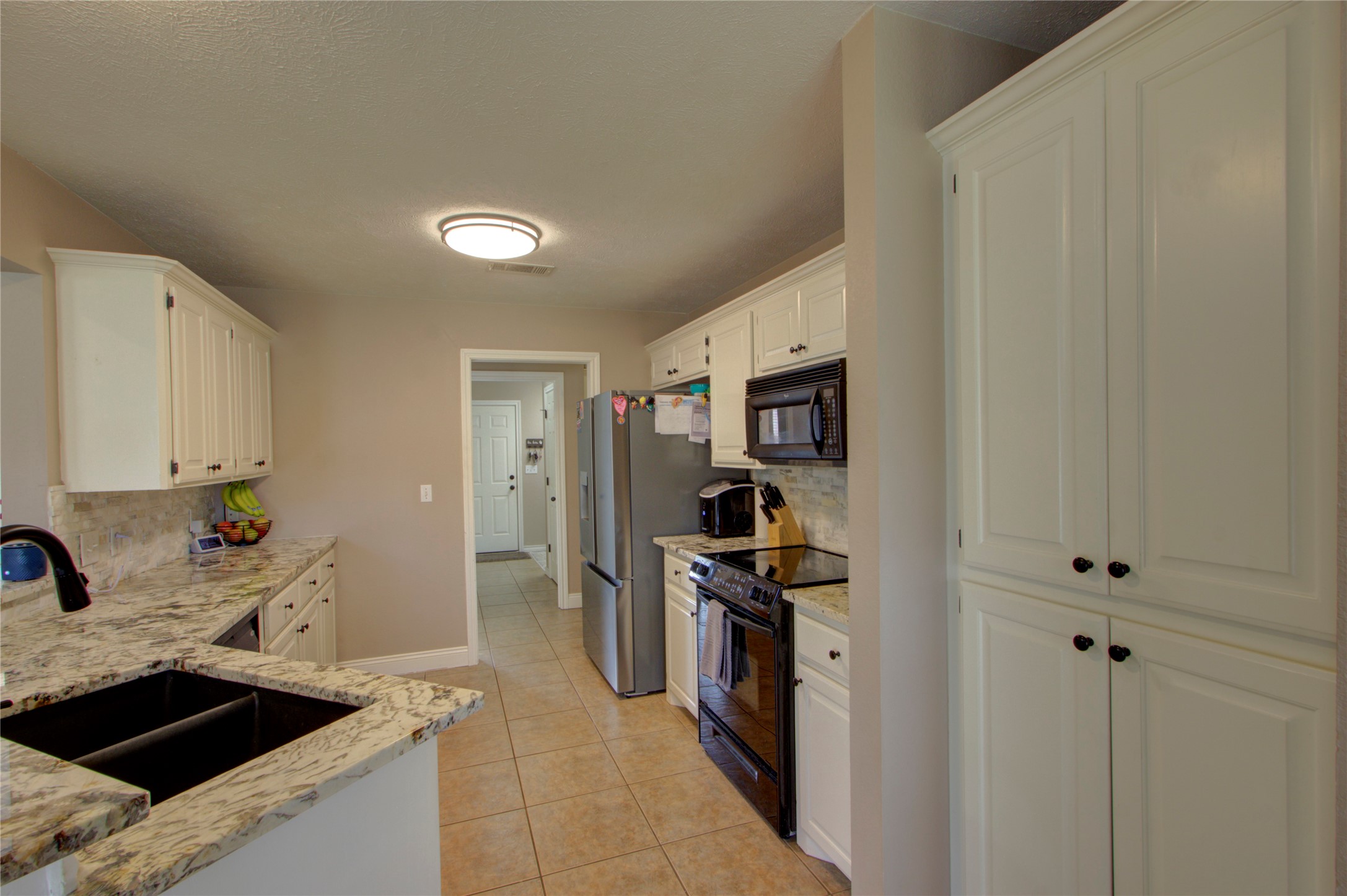 122 Corley Circle Wake Village TX 75501