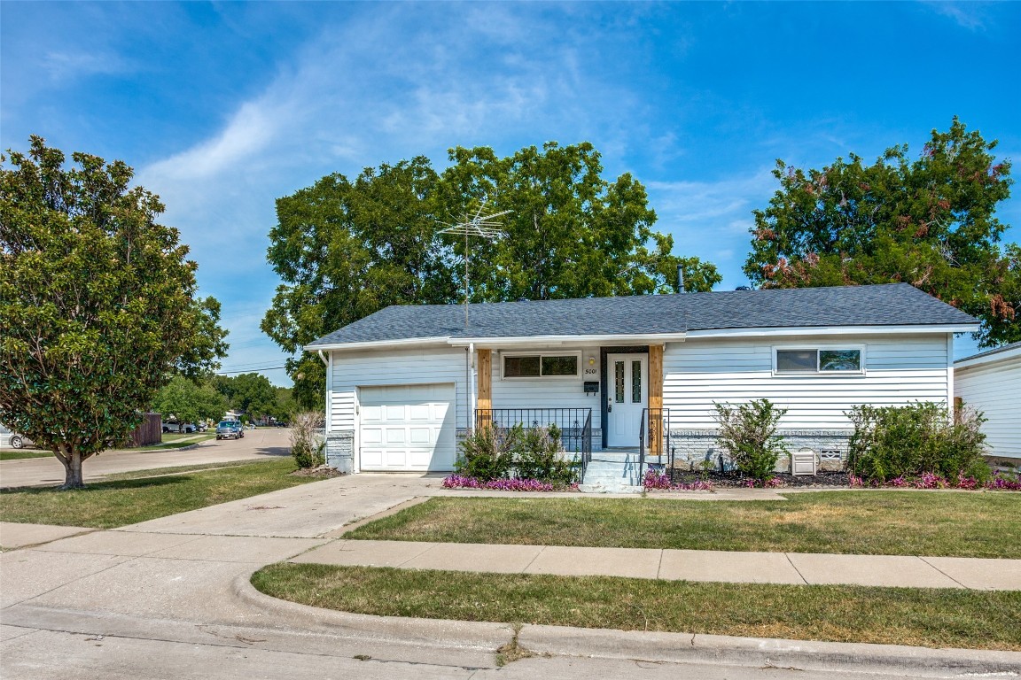 5001 Jerri Lane Haltom City TX 76117
