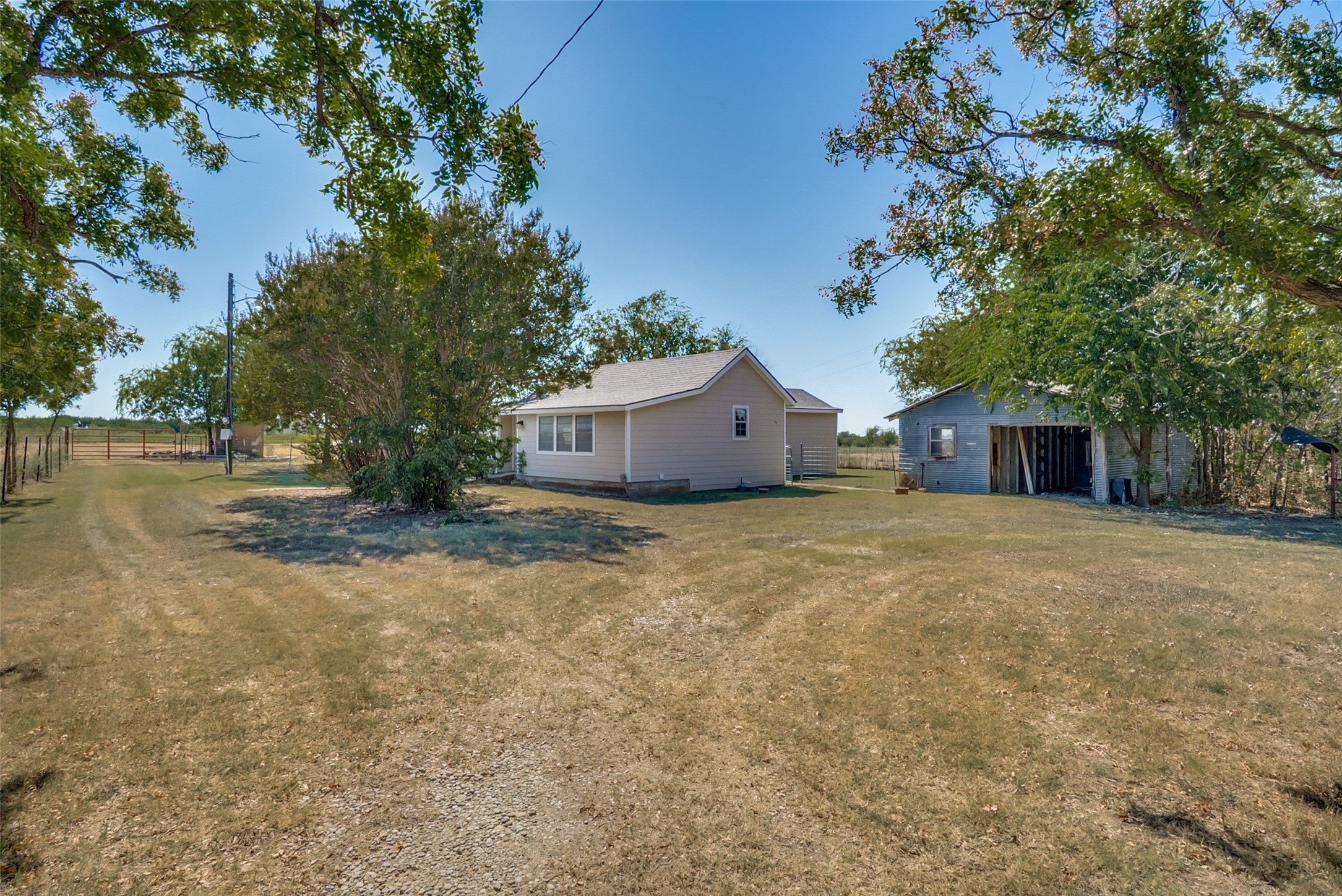 7165 County Road 1232 Godley TX 76044