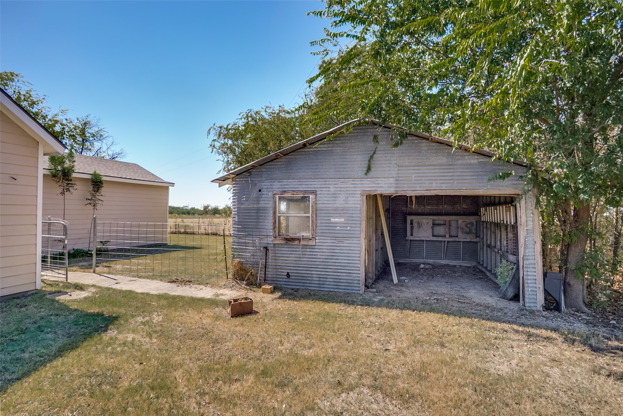 7165 County Road 1232 Godley TX 76044