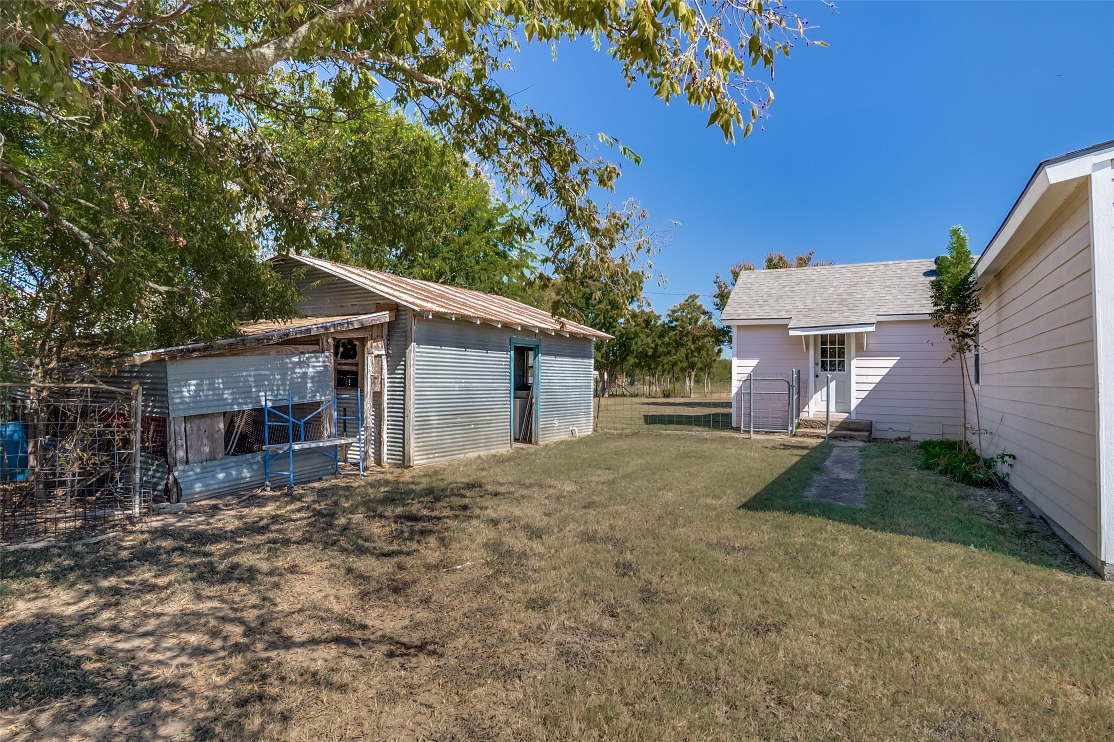 7165 County Road 1232 Godley TX 76044