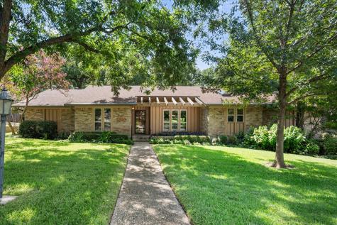 2216 Shadywood Court Arlington TX 76012