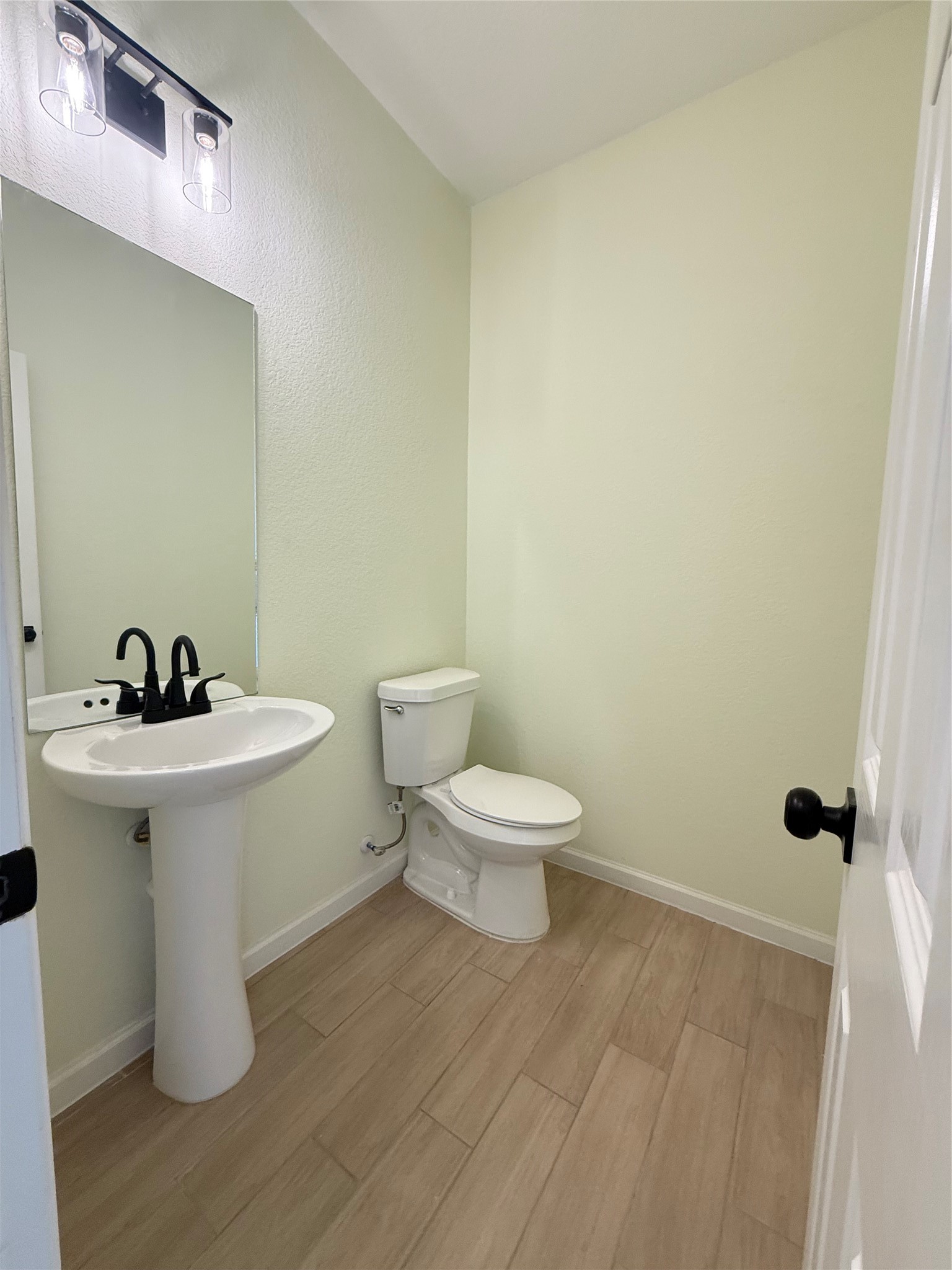 2864 Burchill Road Fort Worth TX 76105