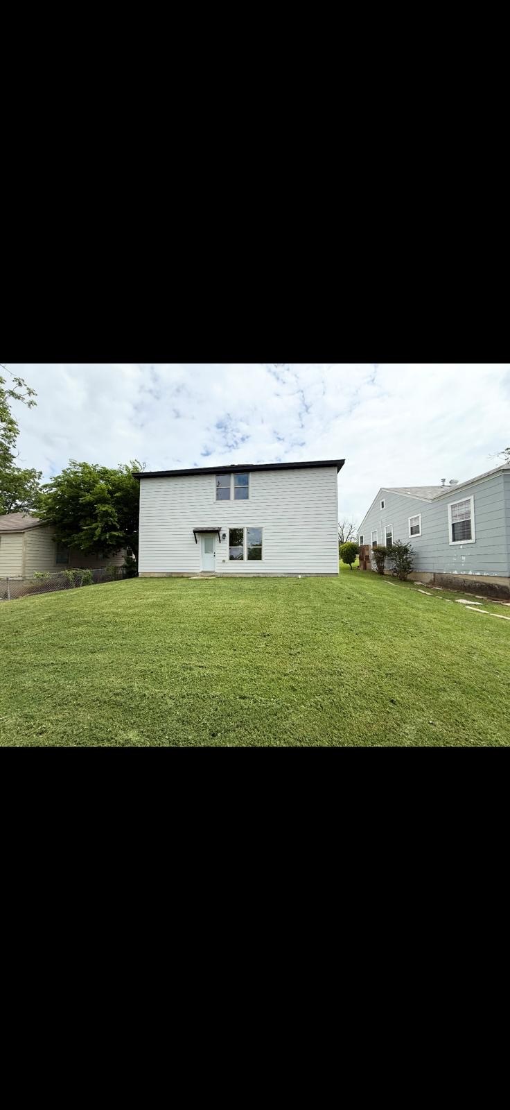 2864 Burchill Road Fort Worth TX 76105