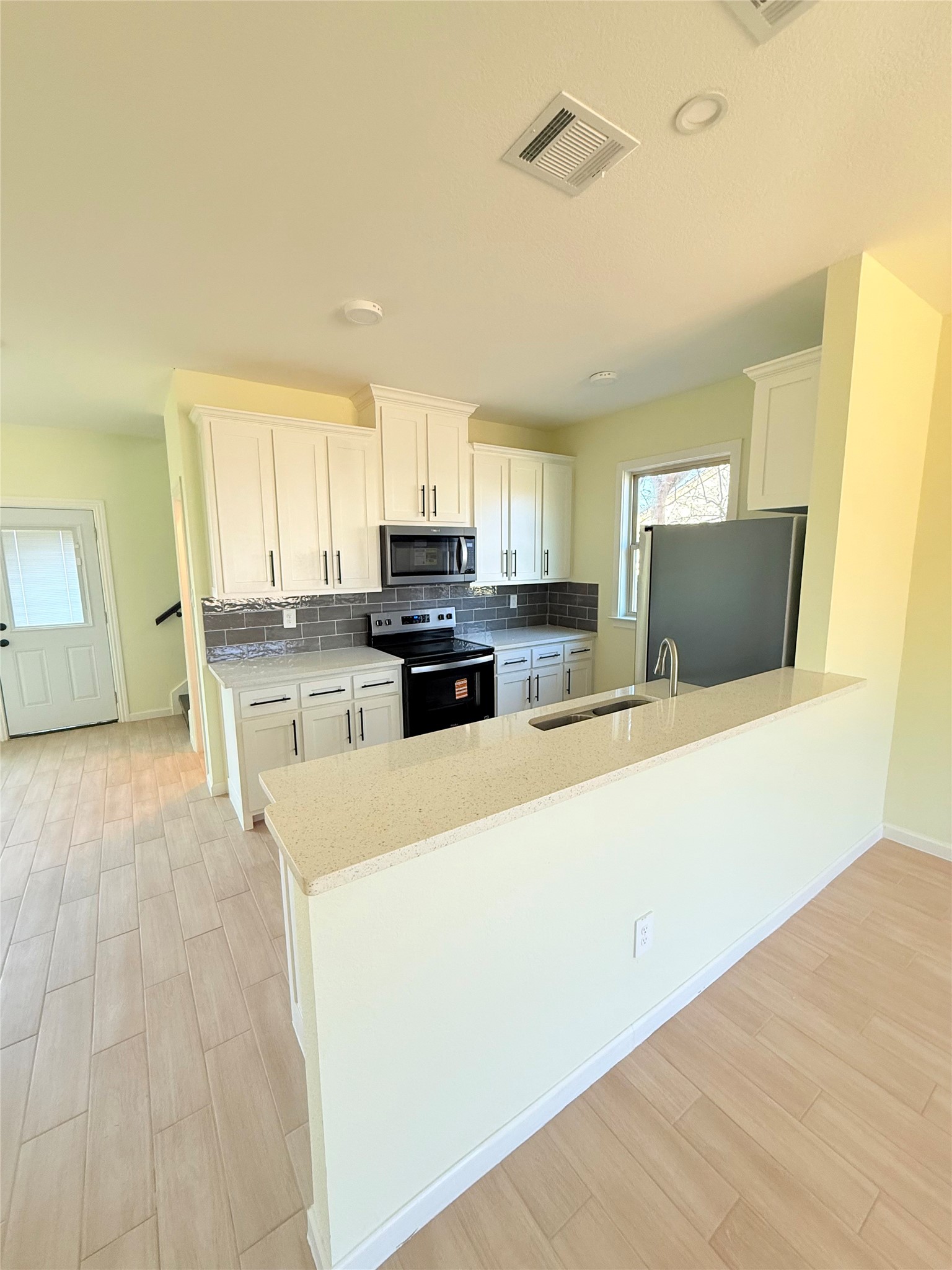 2864 Burchill Road Fort Worth TX 76105