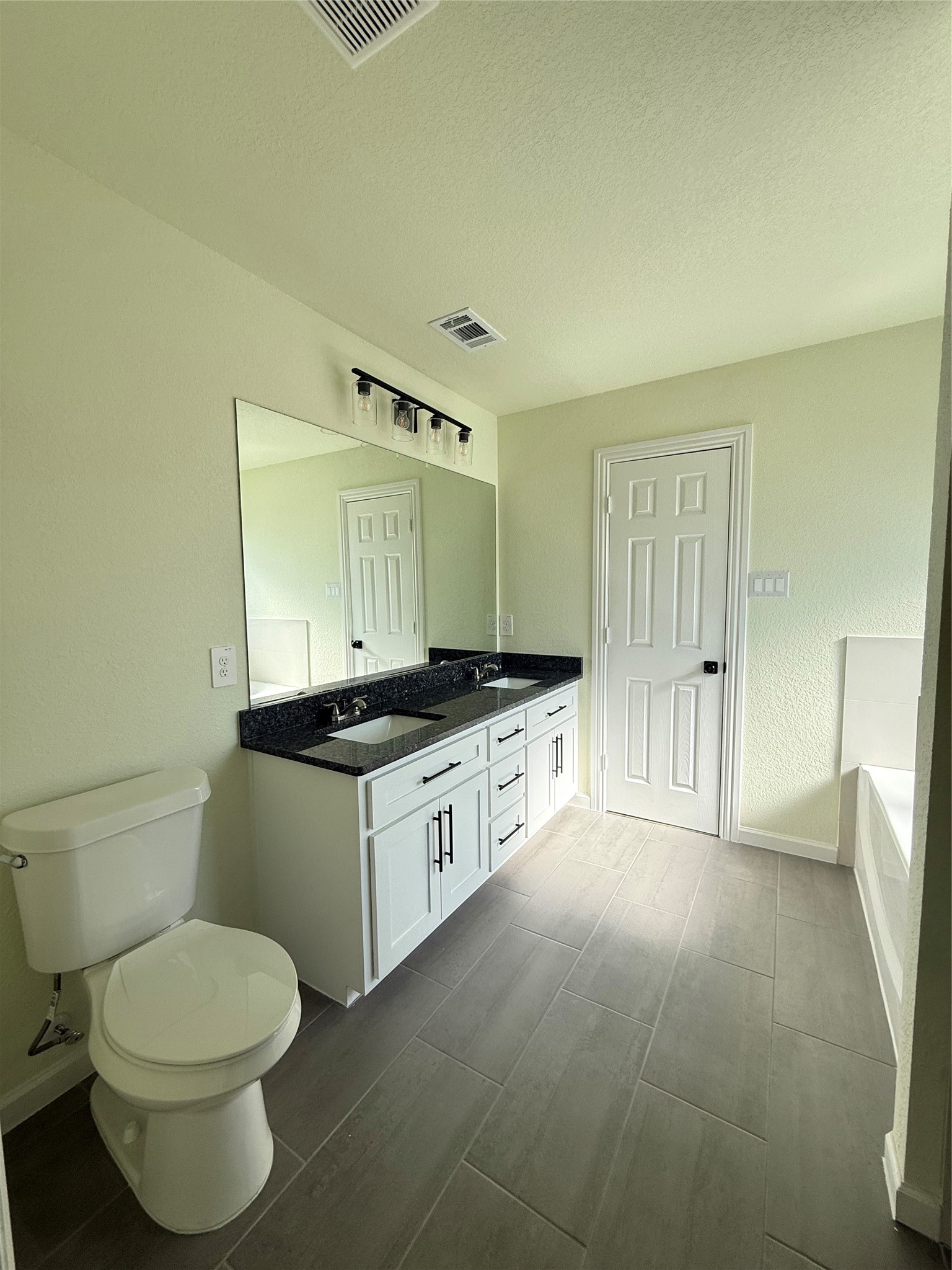 2864 Burchill Road Fort Worth TX 76105
