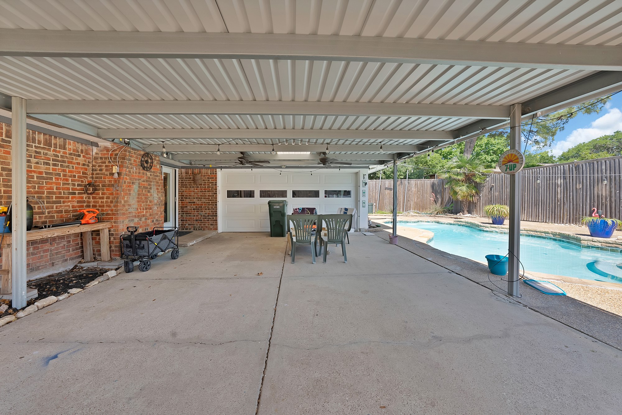 4605 Bayberry Lane Garland TX 75043