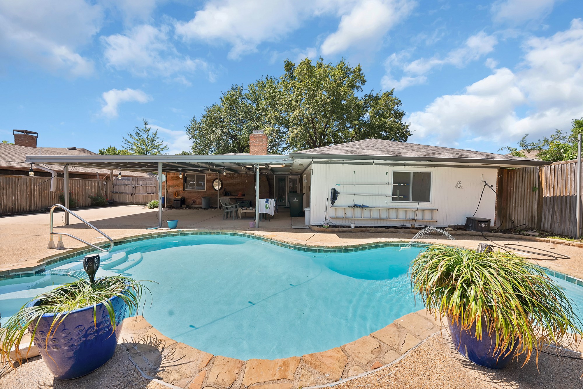 4605 Bayberry Lane Garland TX 75043
