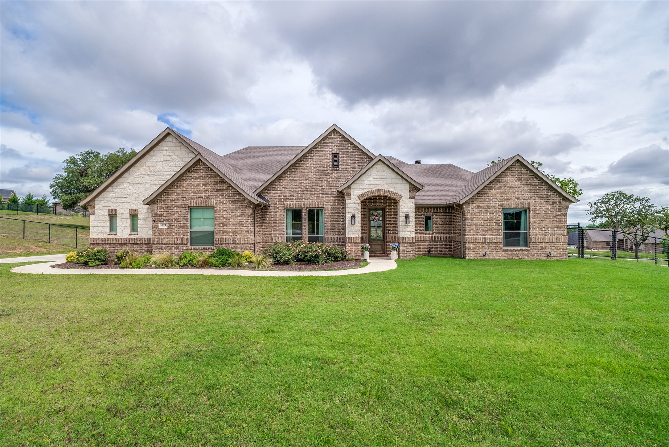 409 Oak Meadow Lane Weatherford TX 76085