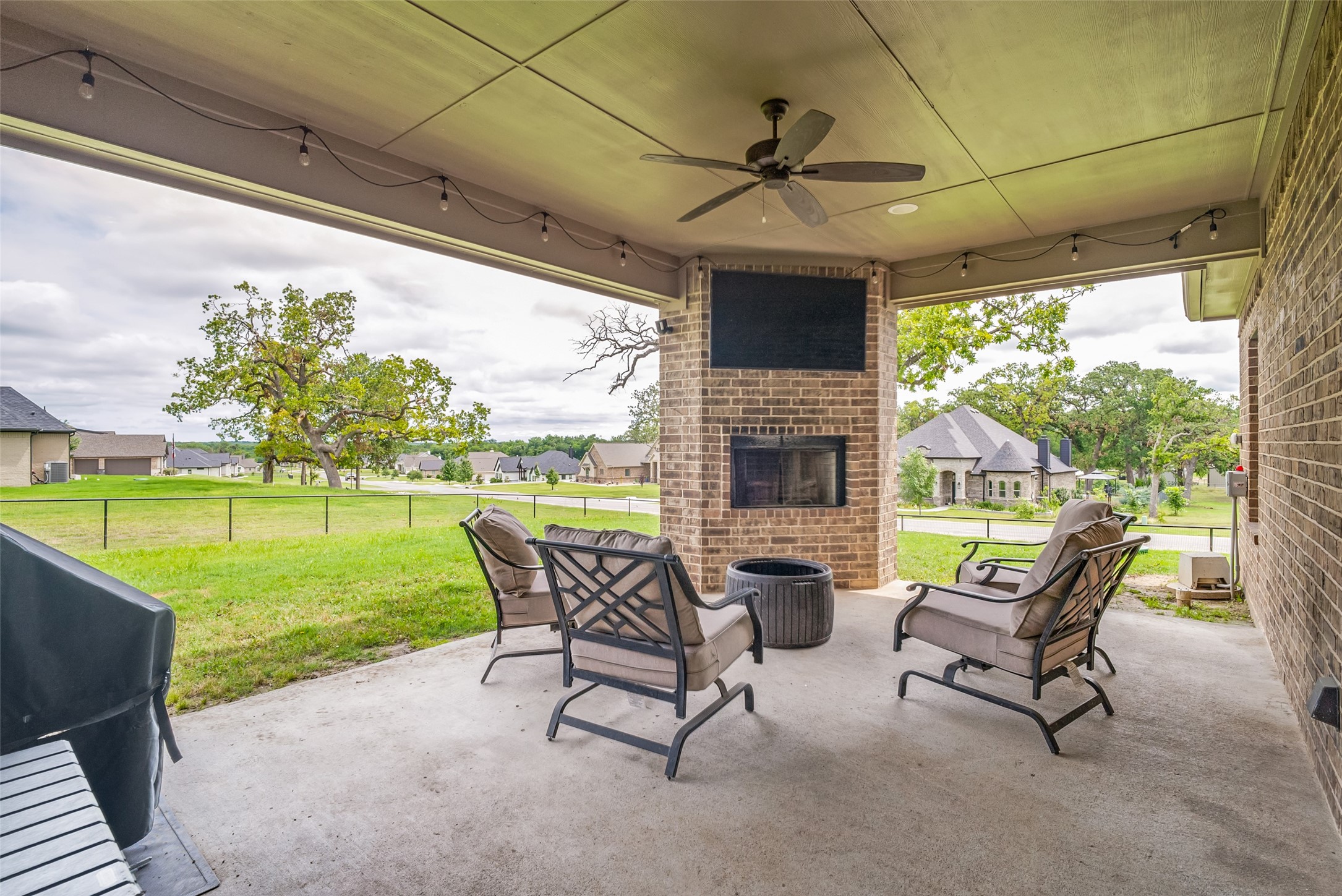 409 Oak Meadow Lane Weatherford TX 76085