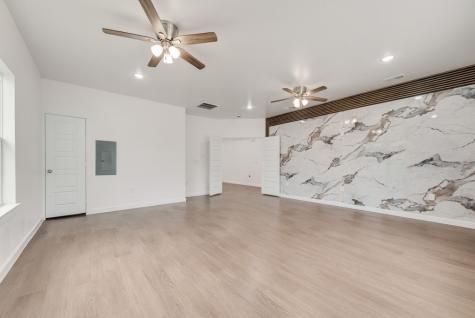 2706 Lenway Street Dallas TX 75215