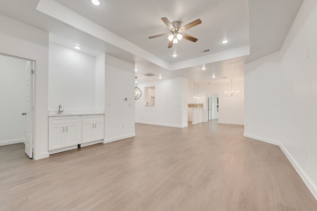 2706 Lenway Street Dallas TX 75215