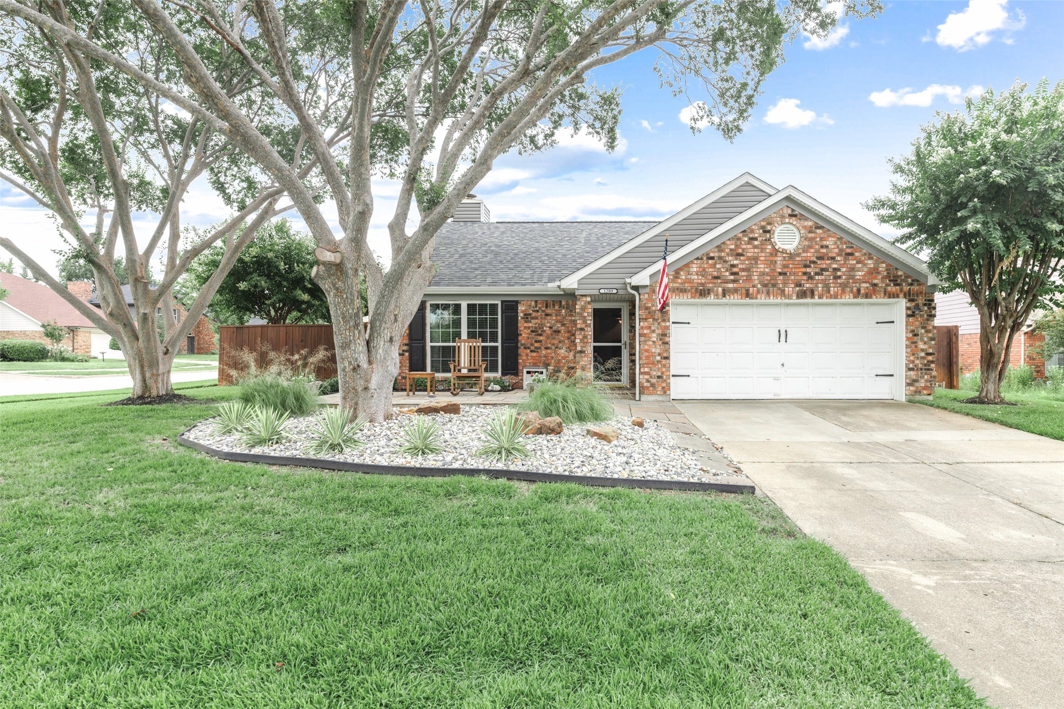 1209 Oxford Lane Grapevine TX 76051