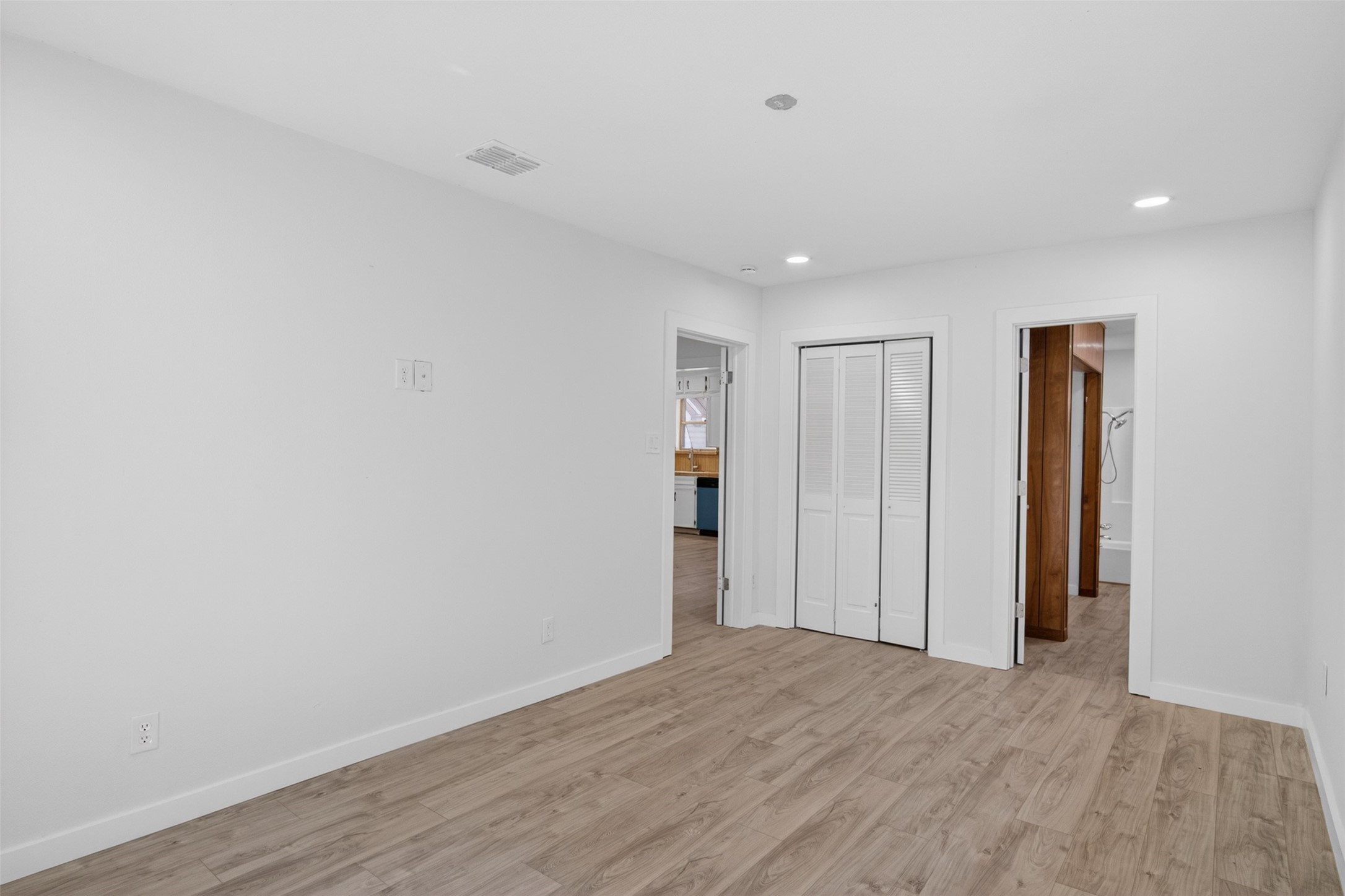 821 Gustav Street River Oaks TX 76114