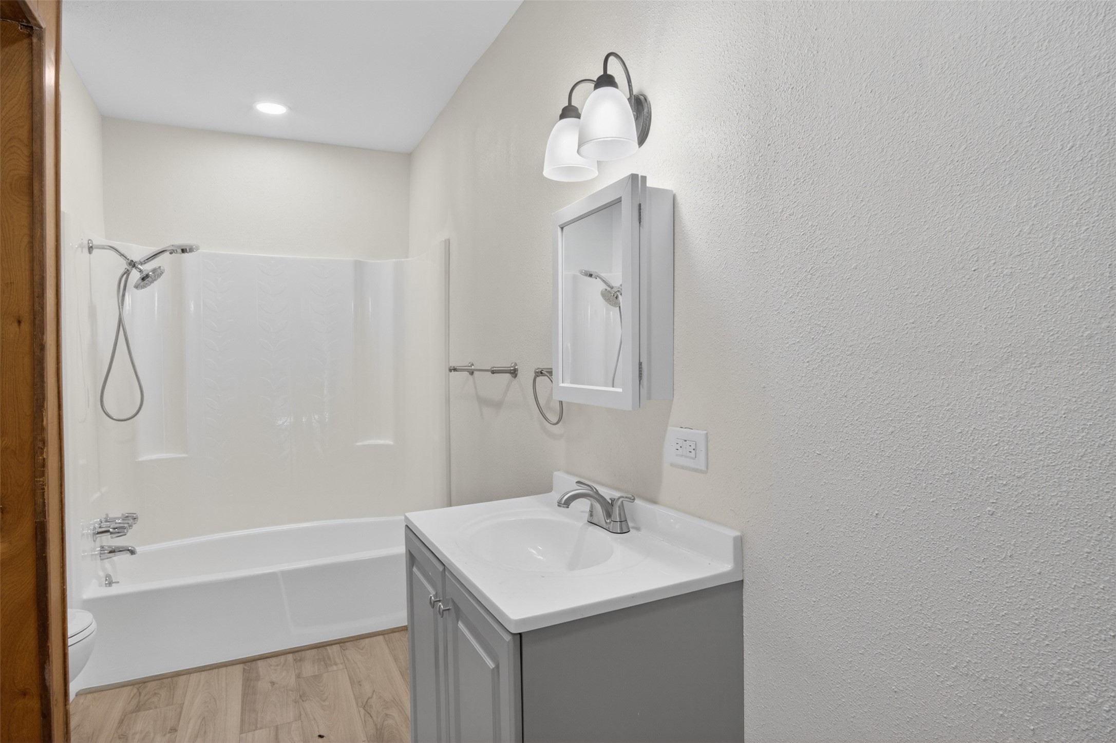 821 Gustav Street River Oaks TX 76114