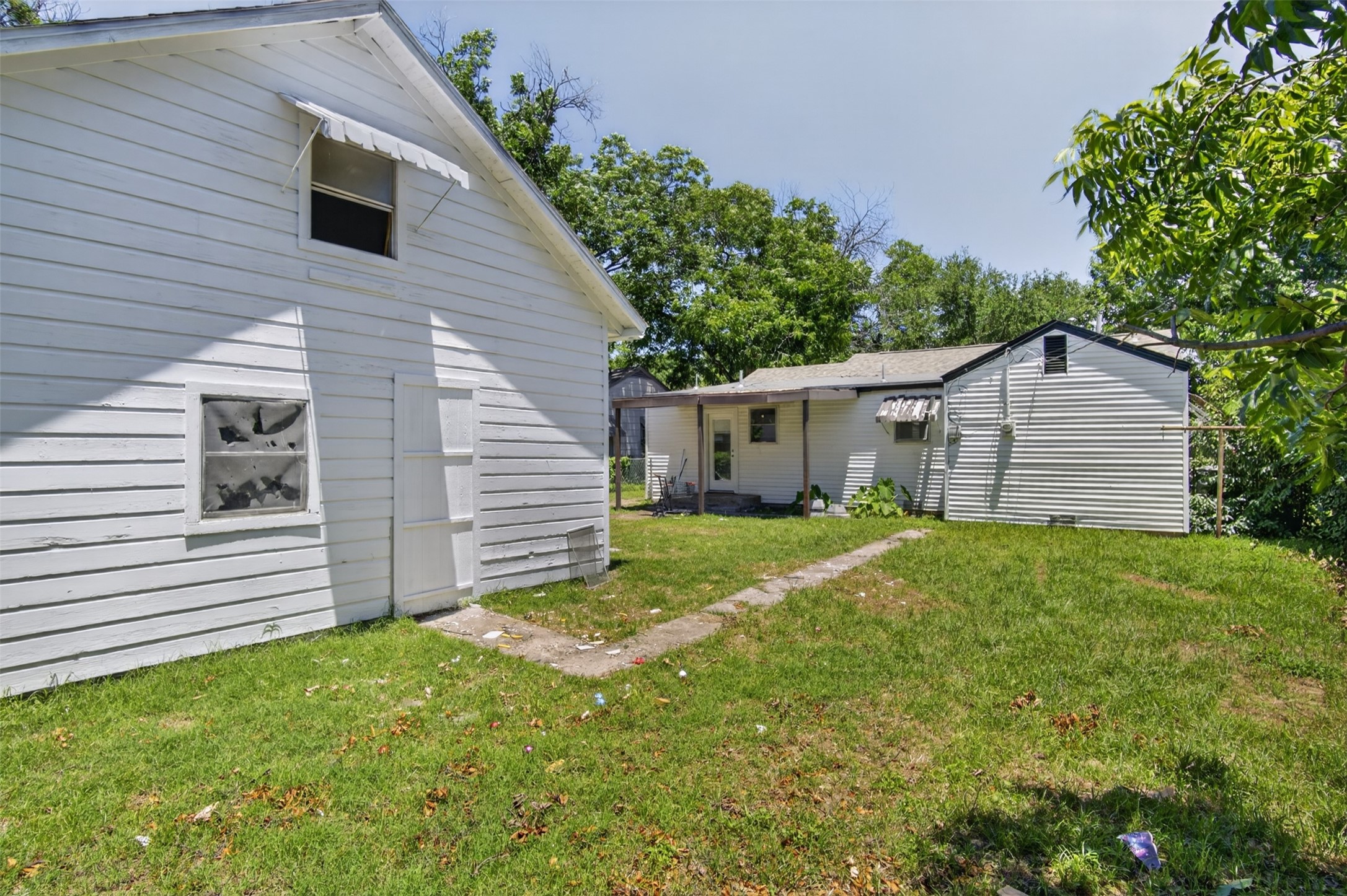 821 Gustav Street River Oaks TX 76114