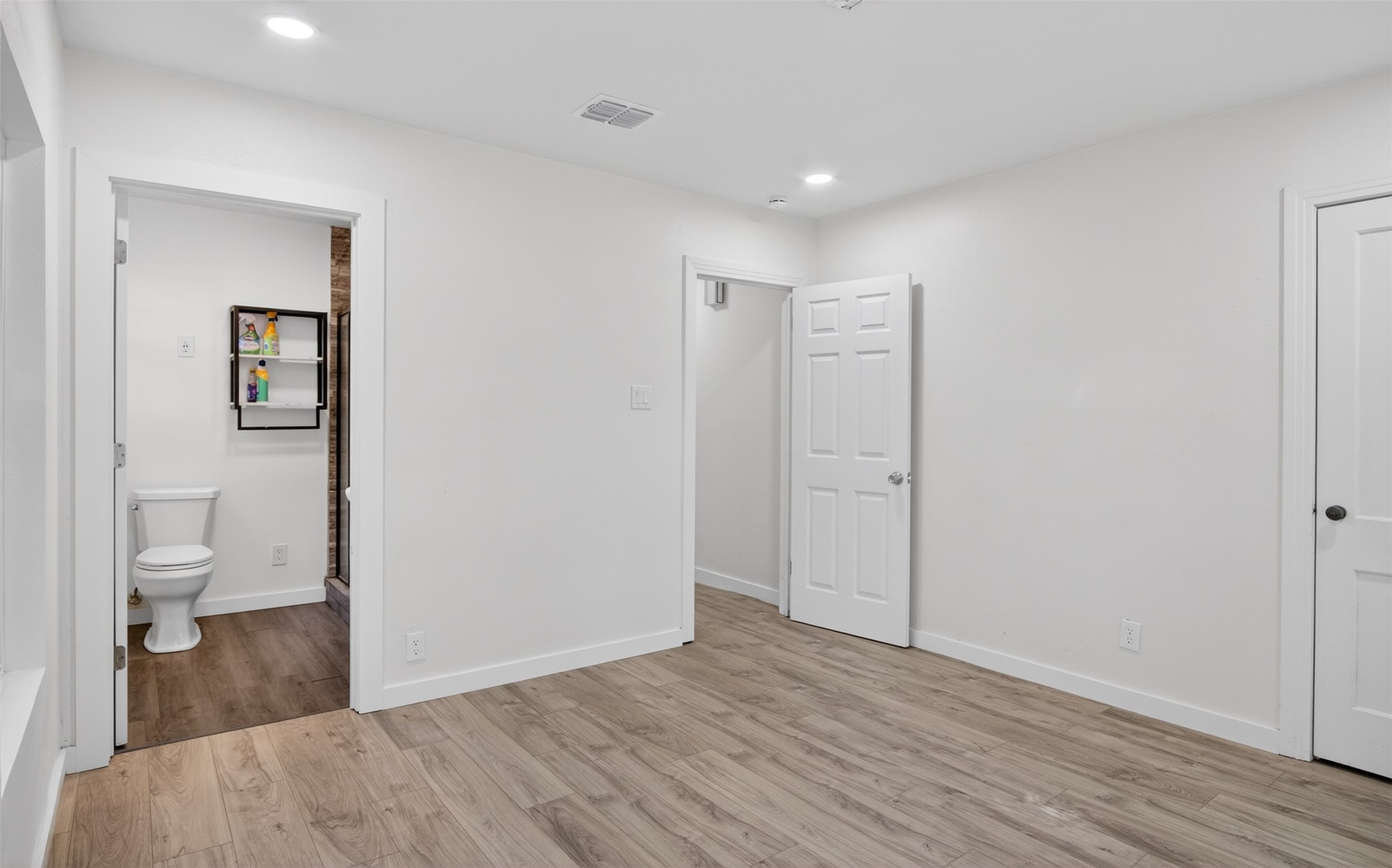 821 Gustav Street River Oaks TX 76114