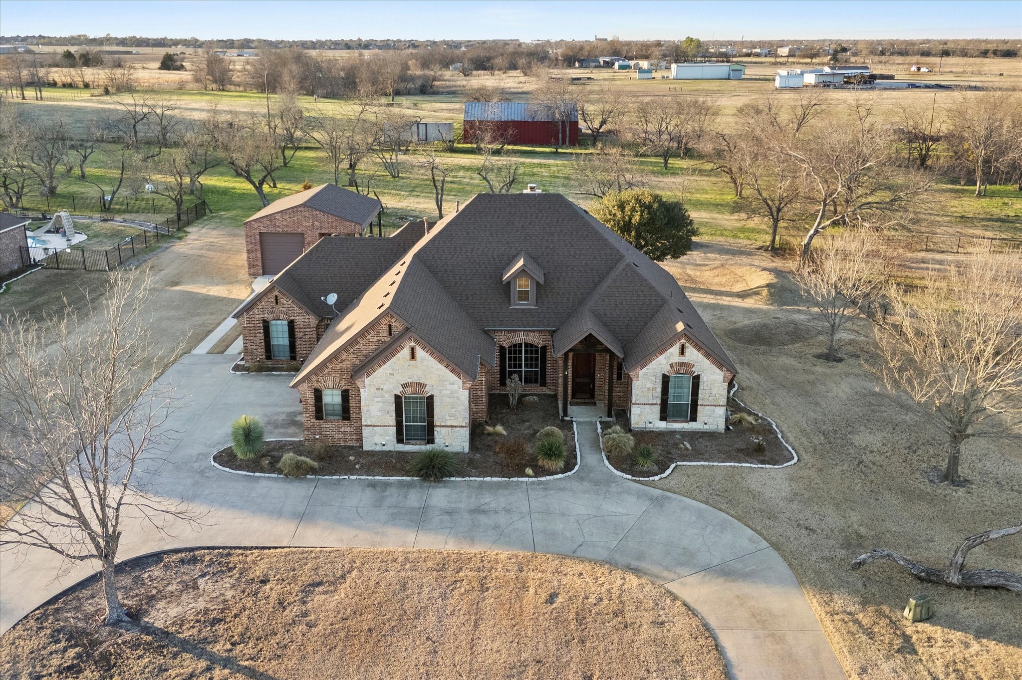 7710 Fall Creek Road Terrell TX 75160