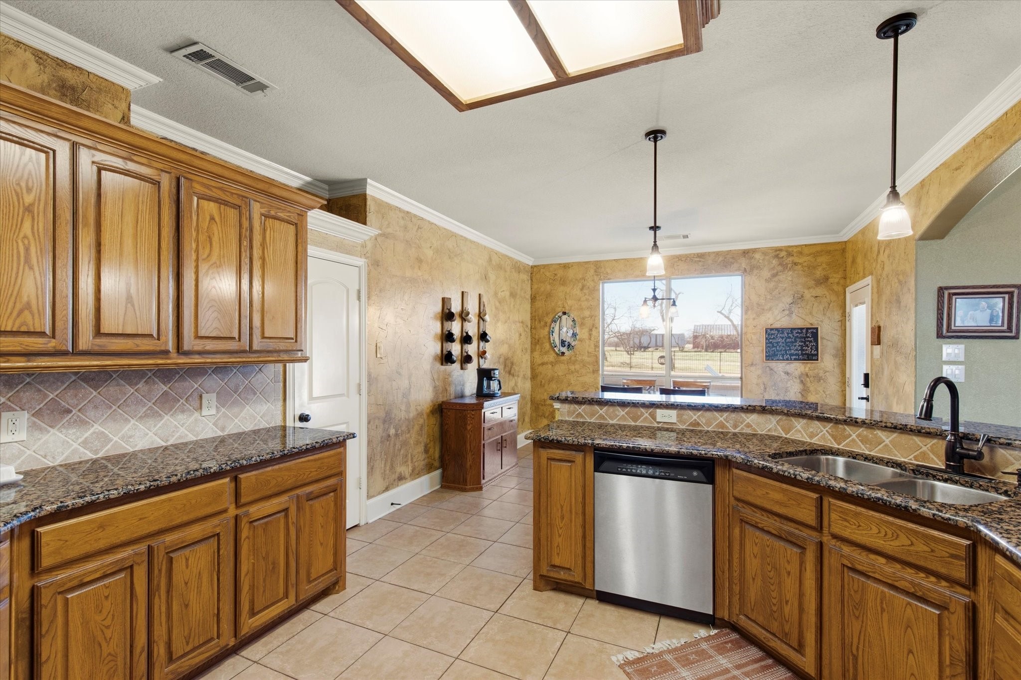 7710 Fall Creek Road Terrell TX 75160