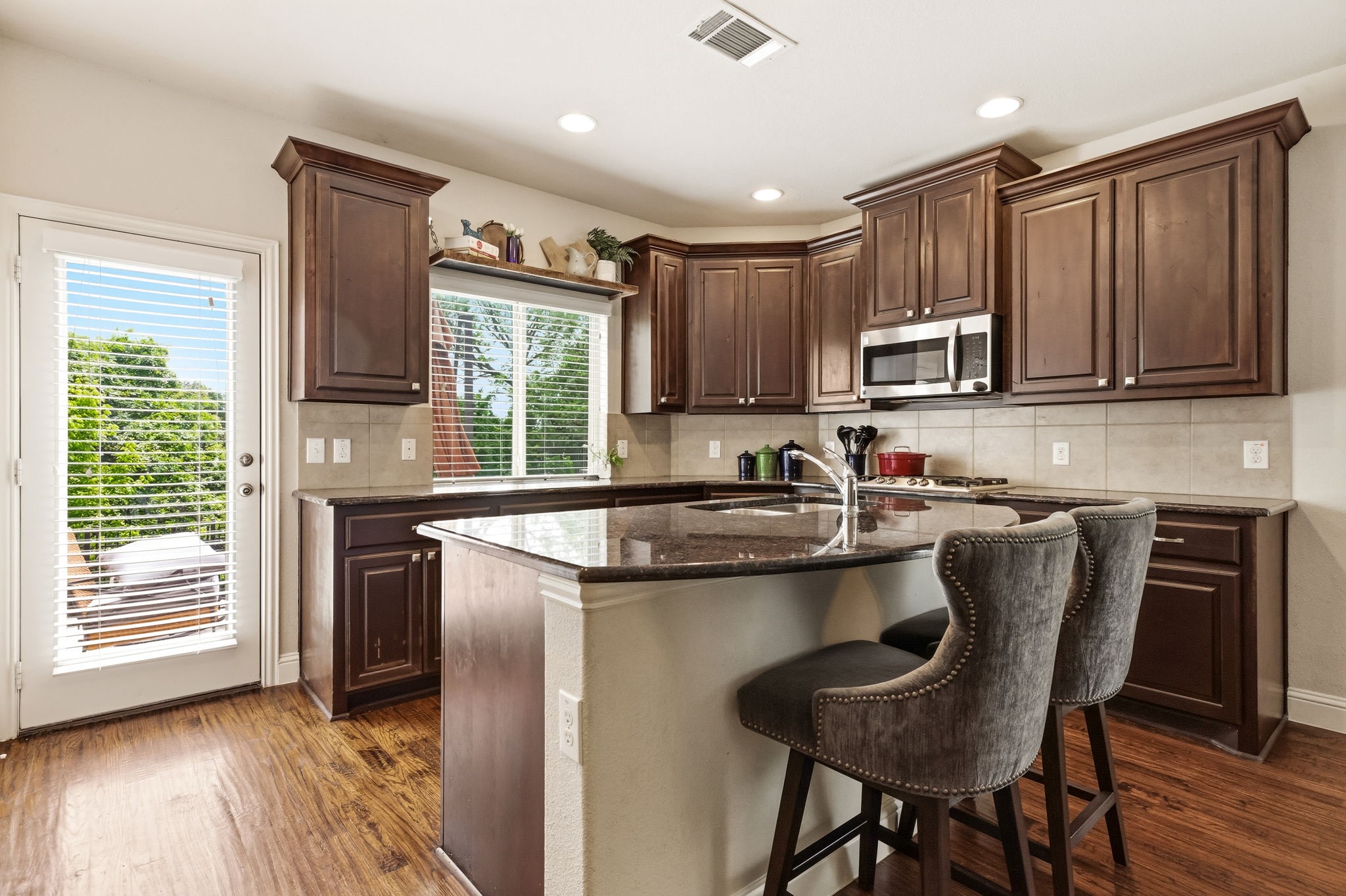 1126 Katelyn Court Irving TX 75060