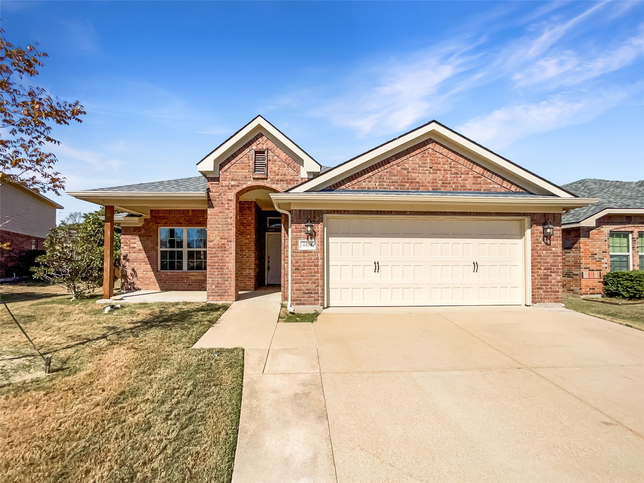 4404 Sapphire Lane Granbury TX 76049