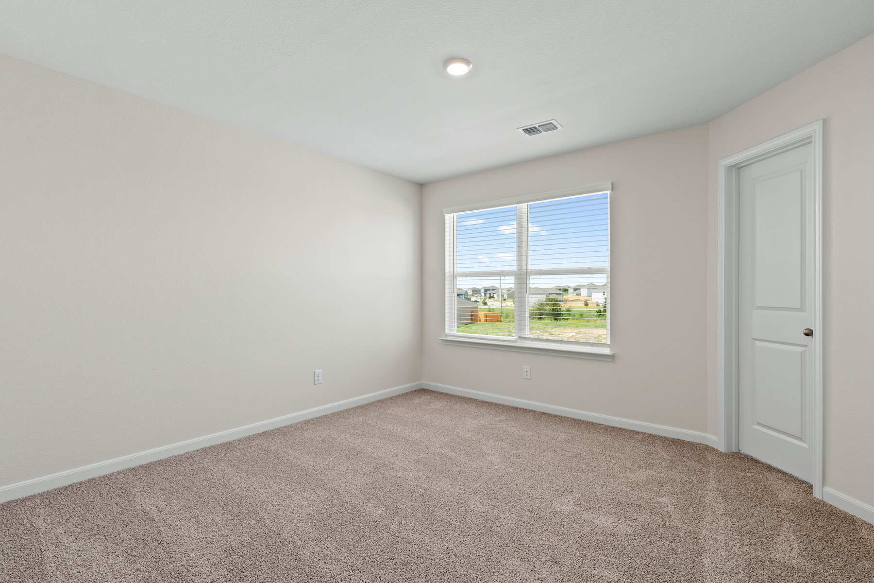 8437 White Wolf Trail Ponder TX 76259