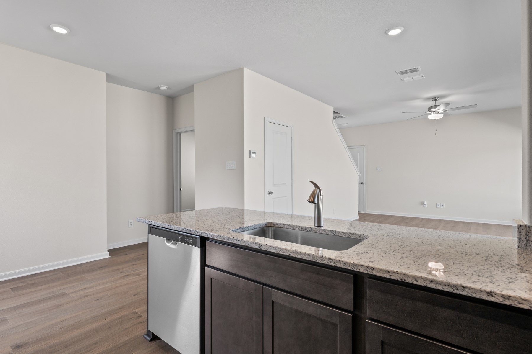 8437 White Wolf Trail Ponder TX 76259
