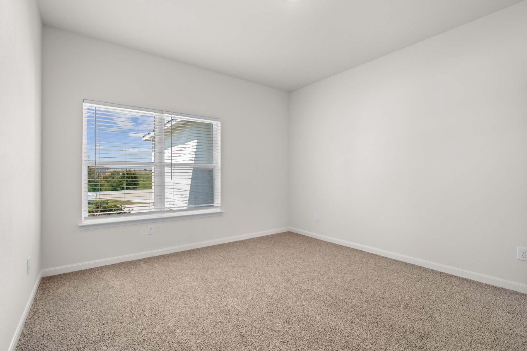 8437 White Wolf Trail Ponder TX 76259