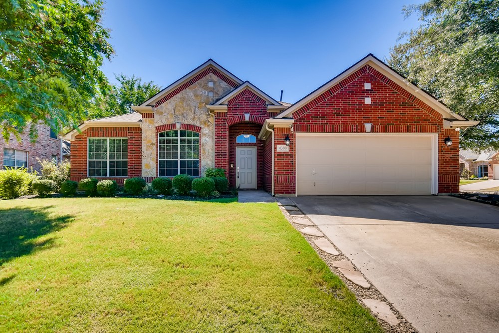 4300 Briarcreek Drive Fort Worth TX 76244