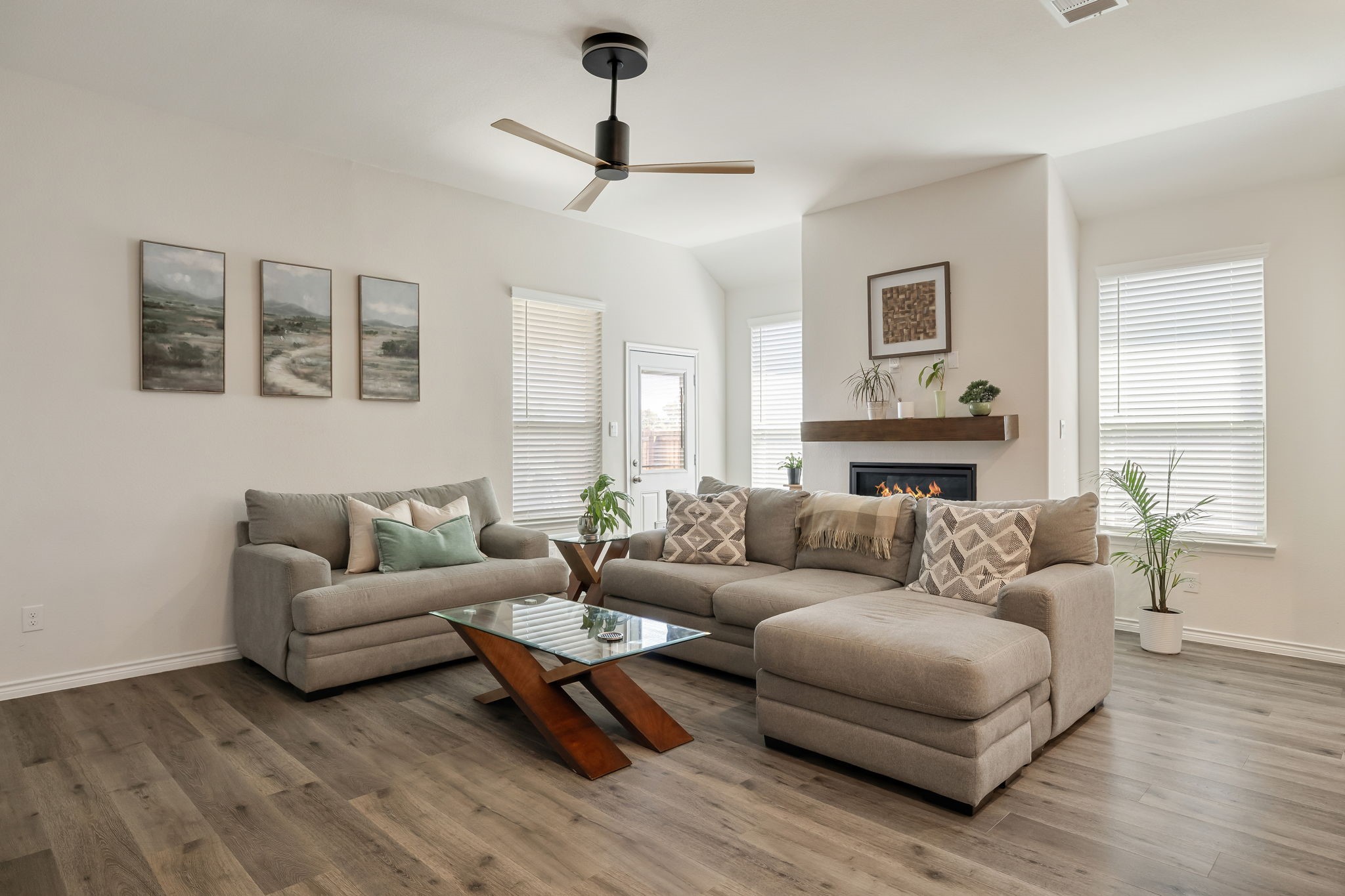 2818 Moccasin Lane Aubrey TX 76227