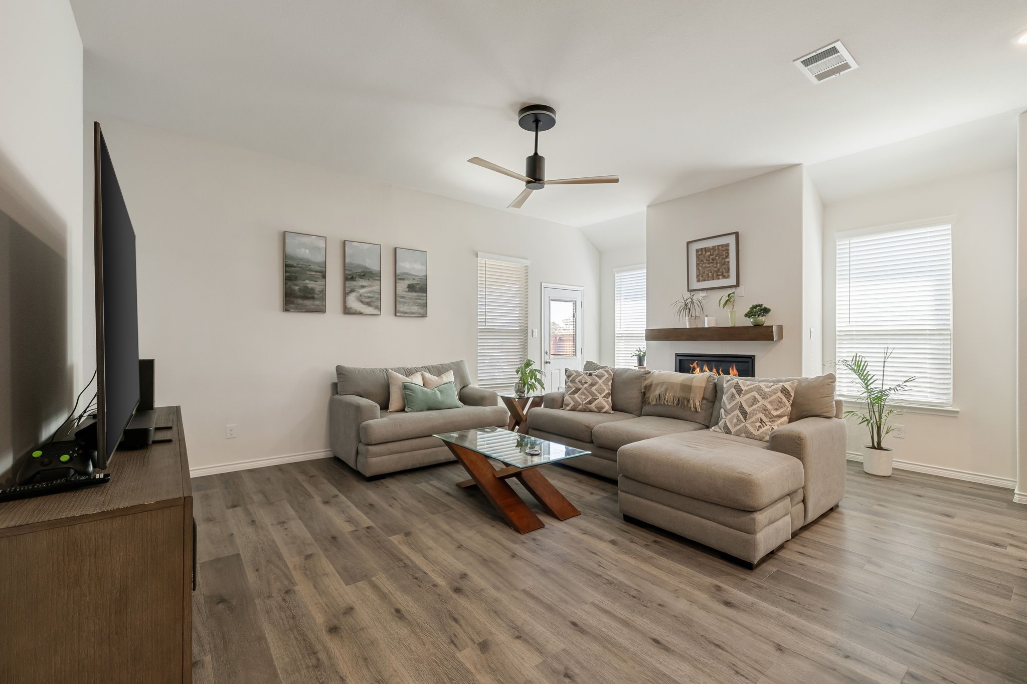 2818 Moccasin Lane Aubrey TX 76227