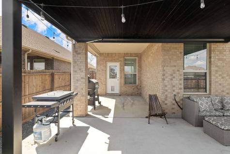 2818 Moccasin Lane Aubrey TX 76227