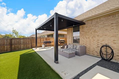 2818 Moccasin Lane Aubrey TX 76227