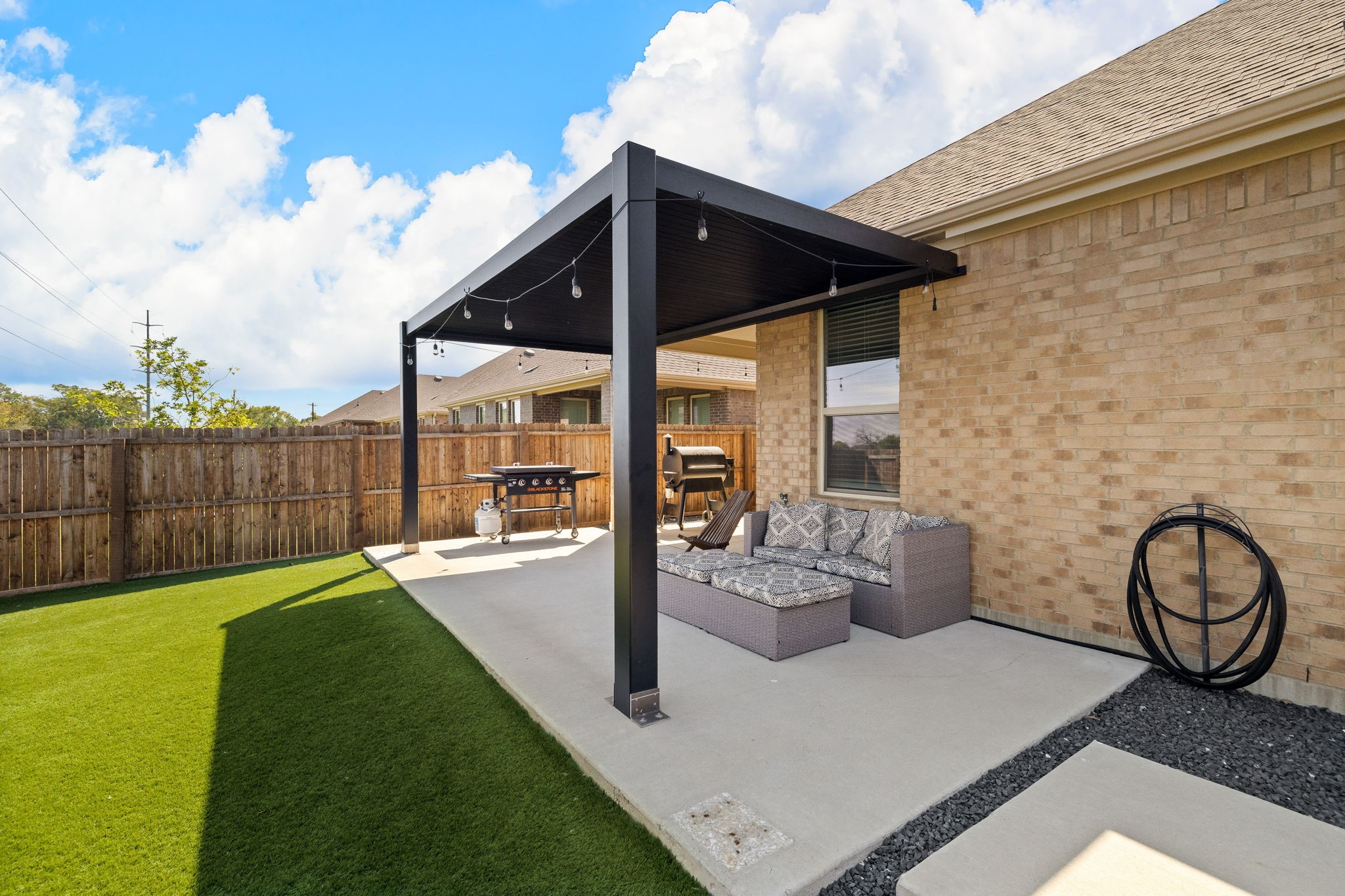 2818 Moccasin Lane Aubrey TX 76227