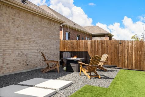 2818 Moccasin Lane Aubrey TX 76227