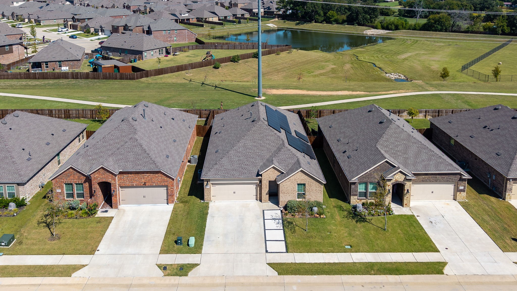 2818 Moccasin Lane Aubrey TX 76227