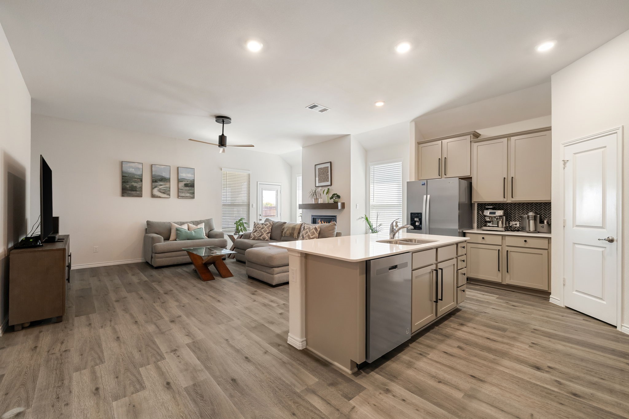 2818 Moccasin Lane Aubrey TX 76227