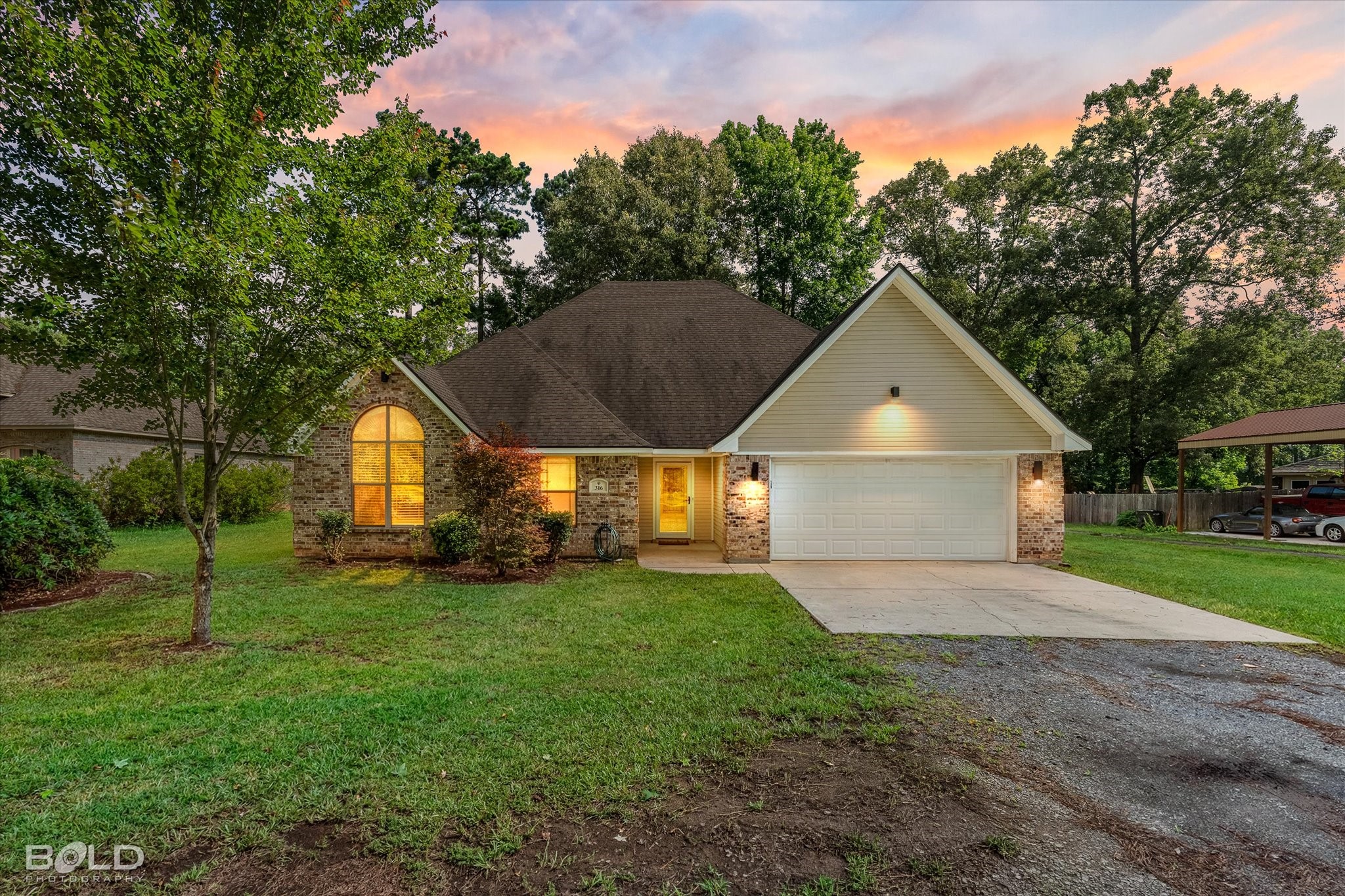 316 E Mckinley Avenue Haughton LA 71037