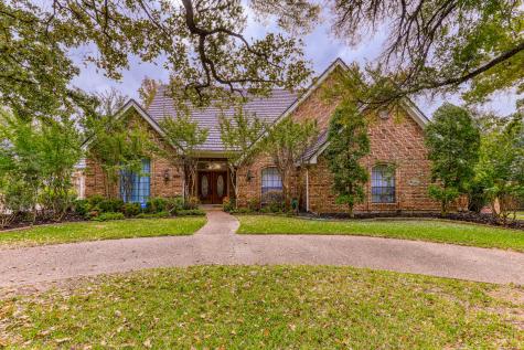 2605 Brookridge Drive Hurst TX 76054