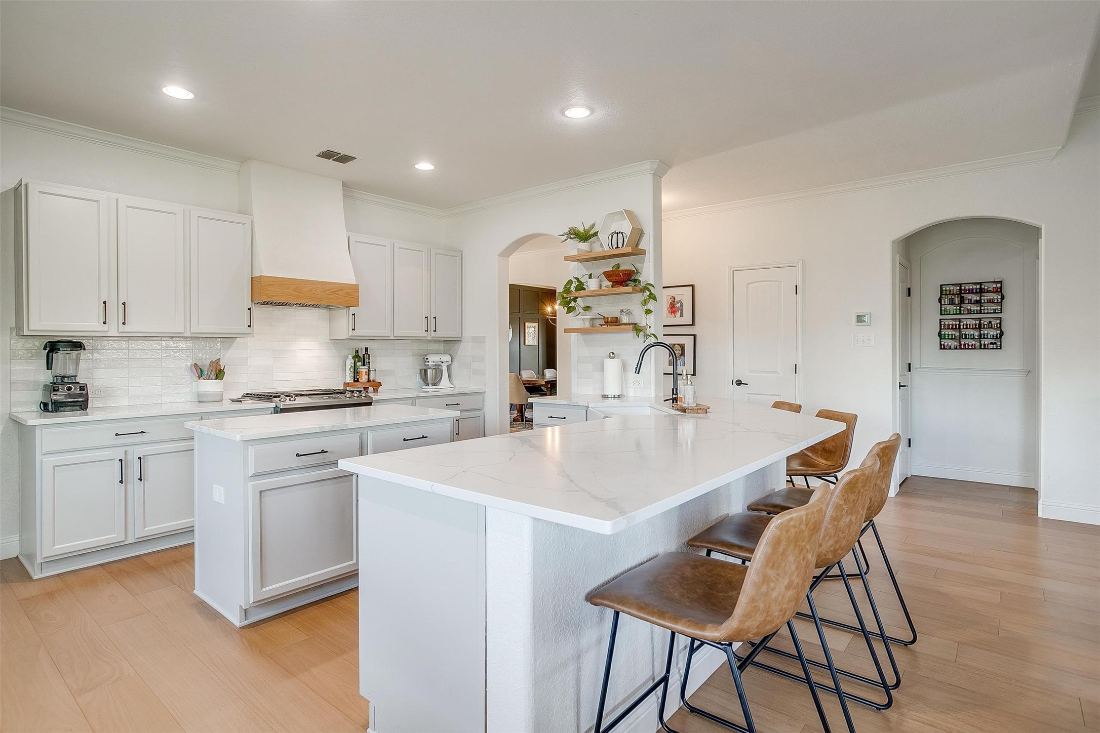 301 Sunspike Court Burleson TX 76028