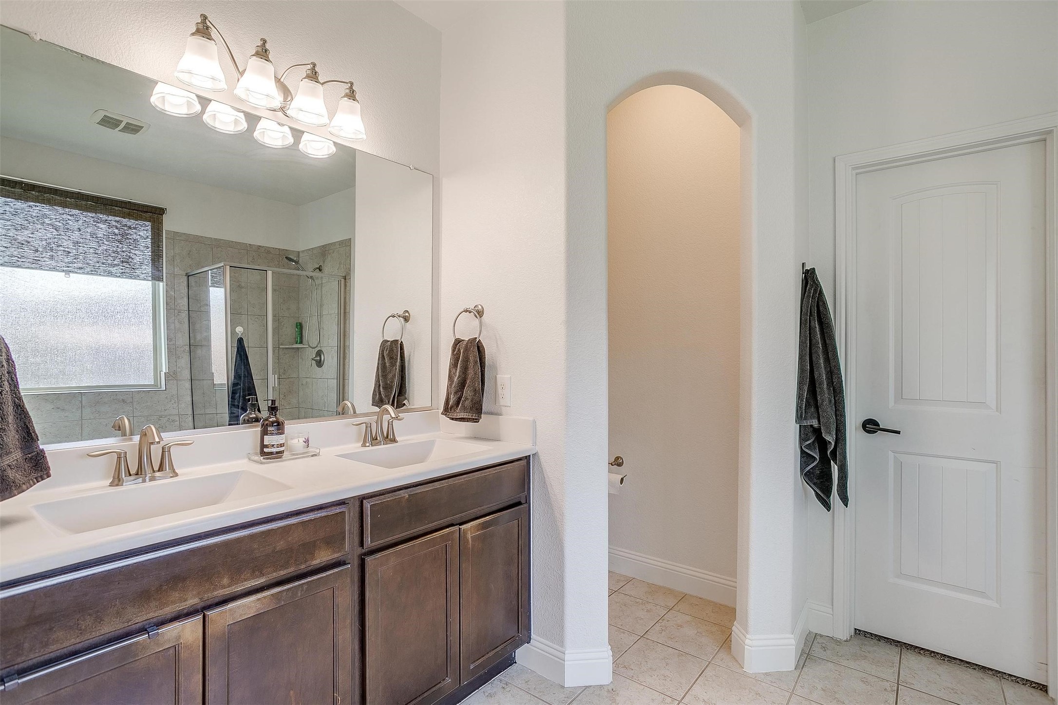 301 Sunspike Court Burleson TX 76028