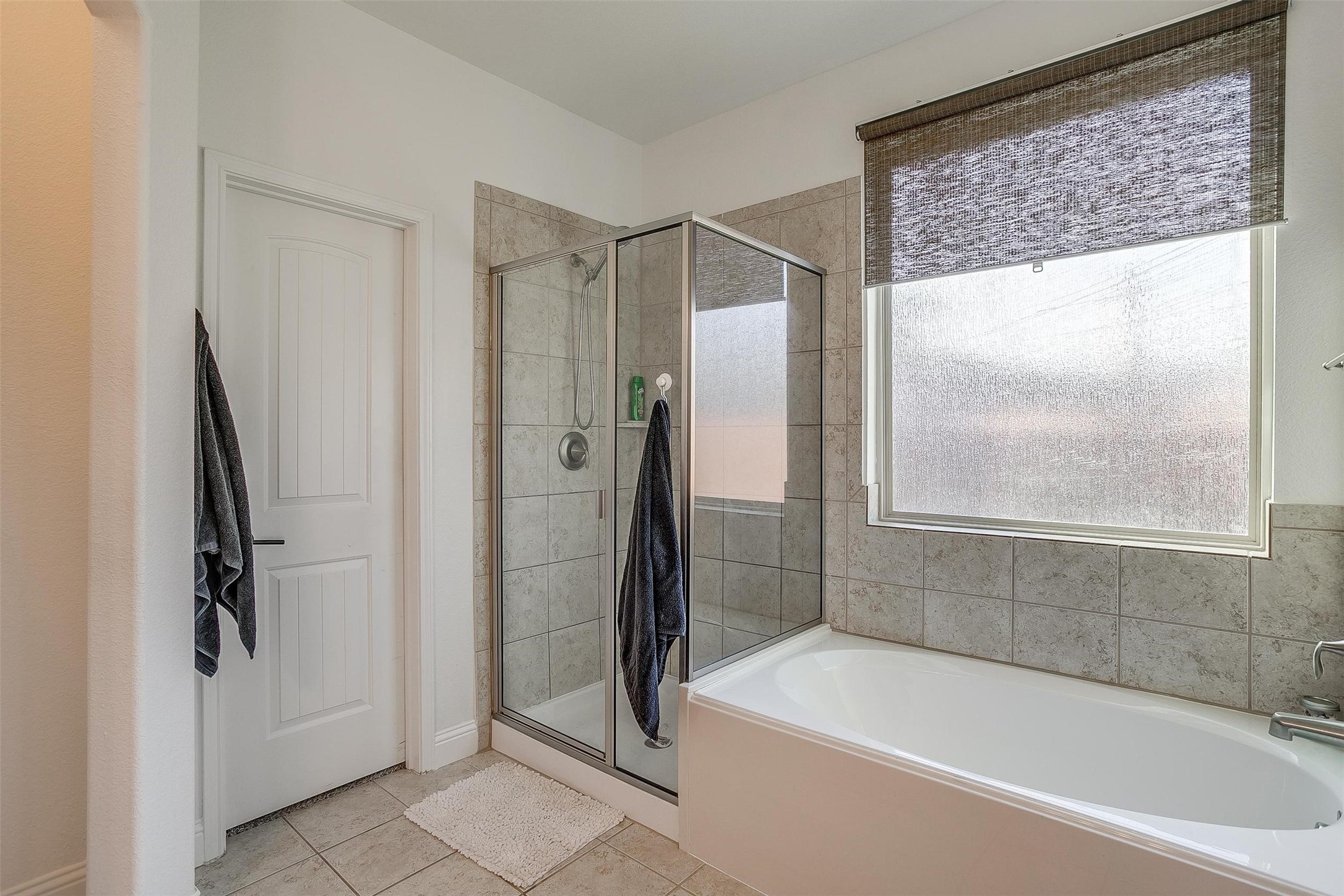 301 Sunspike Court Burleson TX 76028