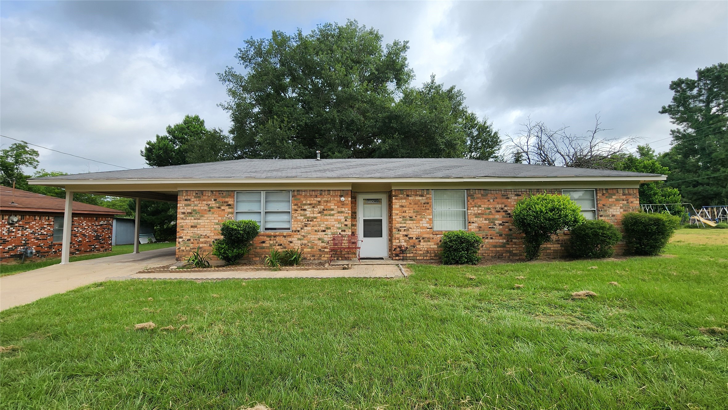 1113 Salt Works Road Palestine TX 75803