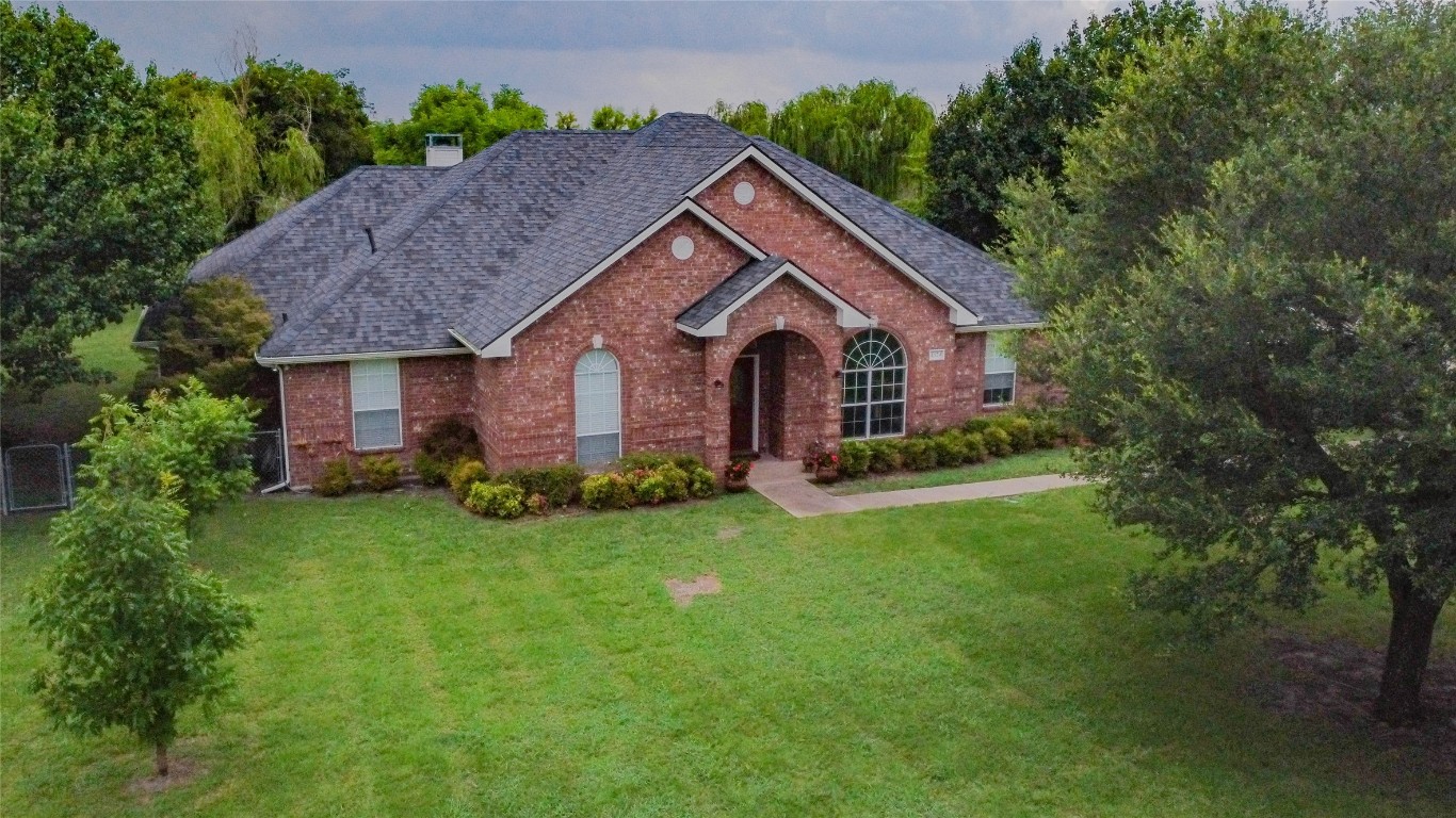 1324 E Highland Road Waxahachie TX 75167